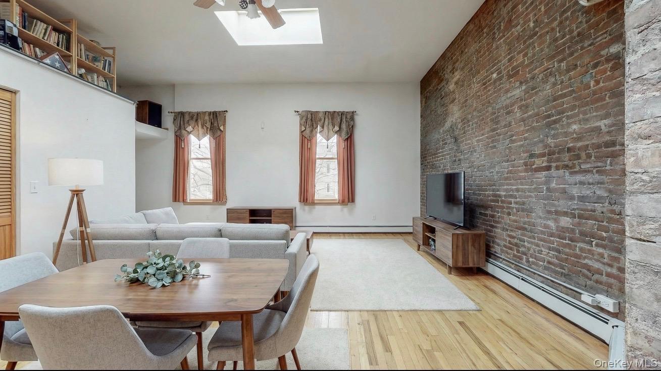 304 Waverly Avenue Property Photo 17