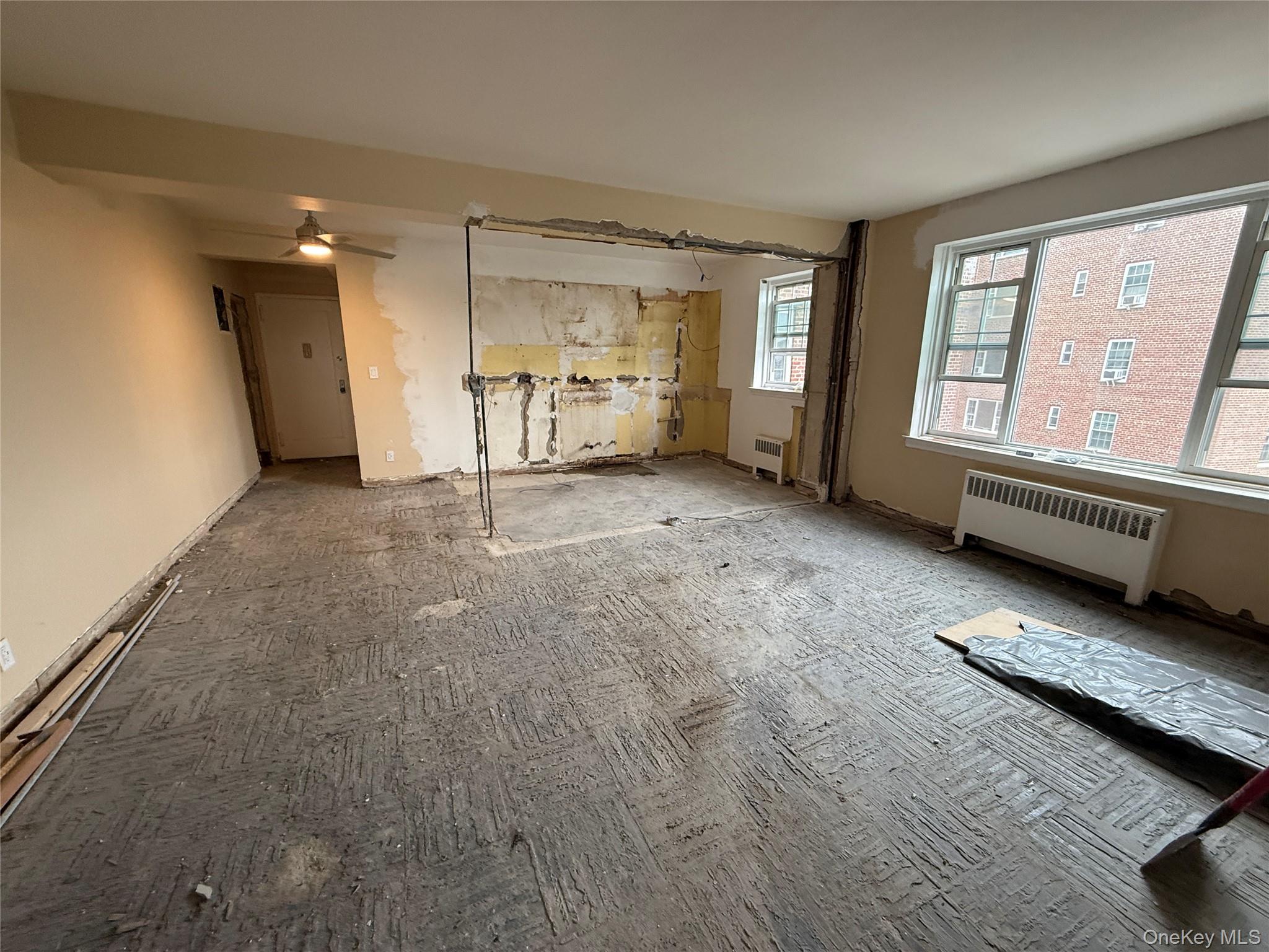 230 Pelham Road 4N Property Photo 1