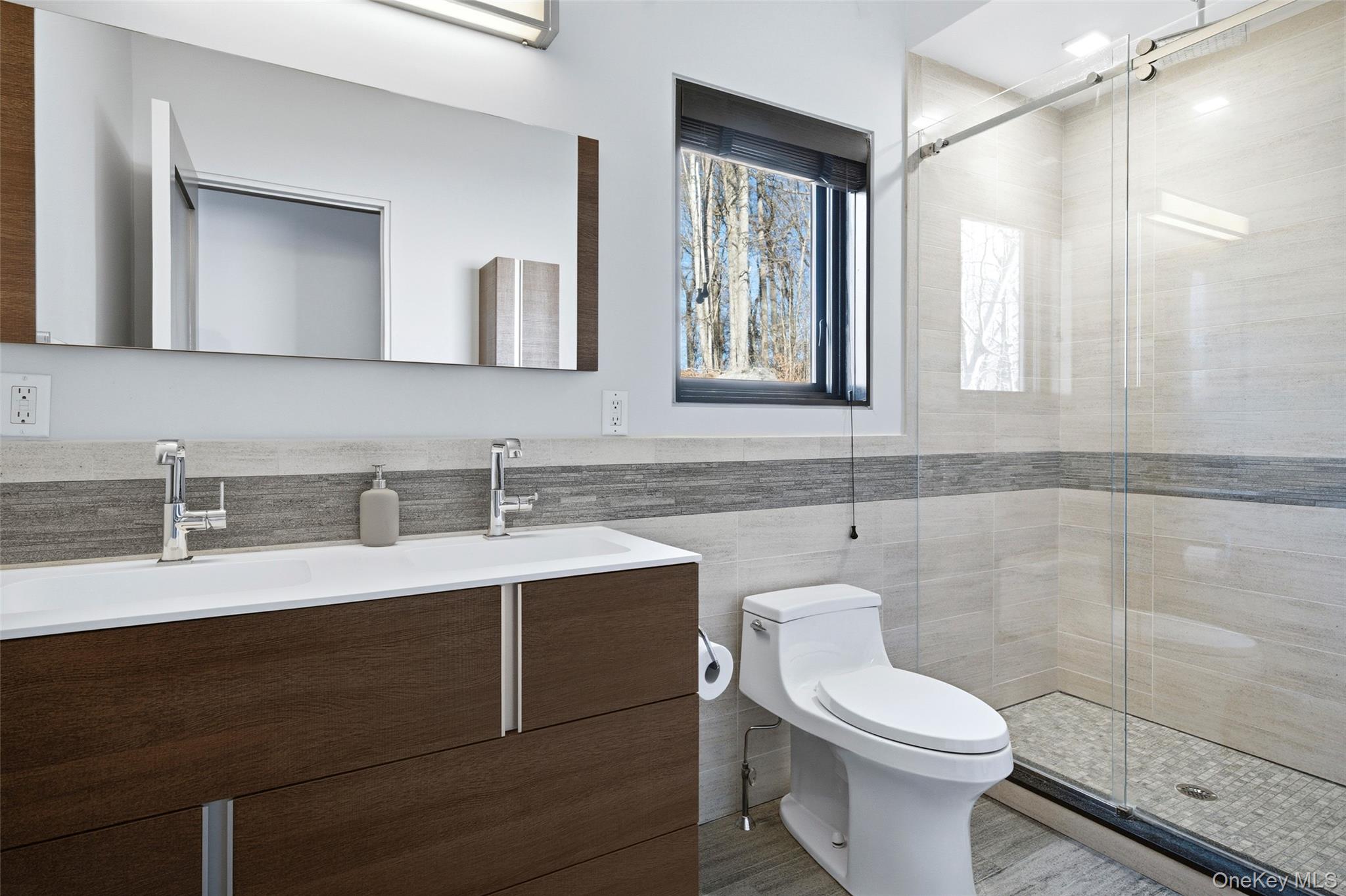 2 Lakeridge Drive Property Photo 22
