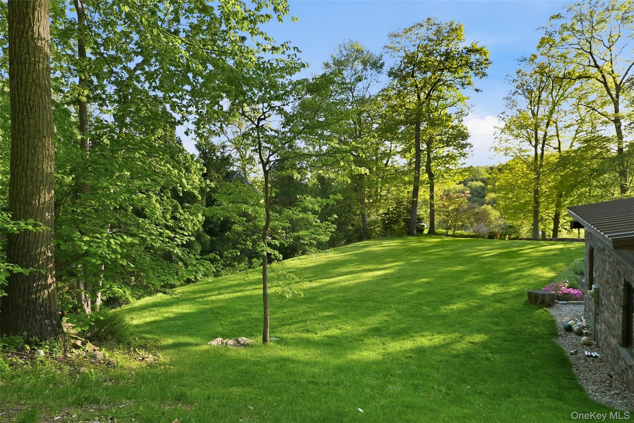 2 Lakeridge Drive Property Photo 31