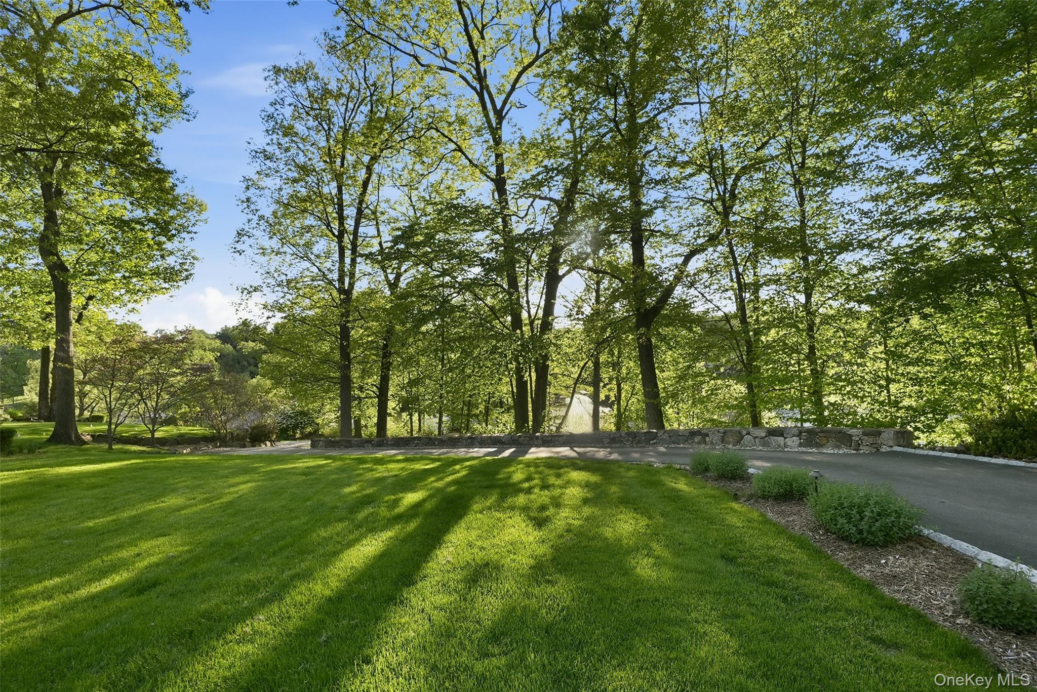 2 Lakeridge Drive Property Photo 32