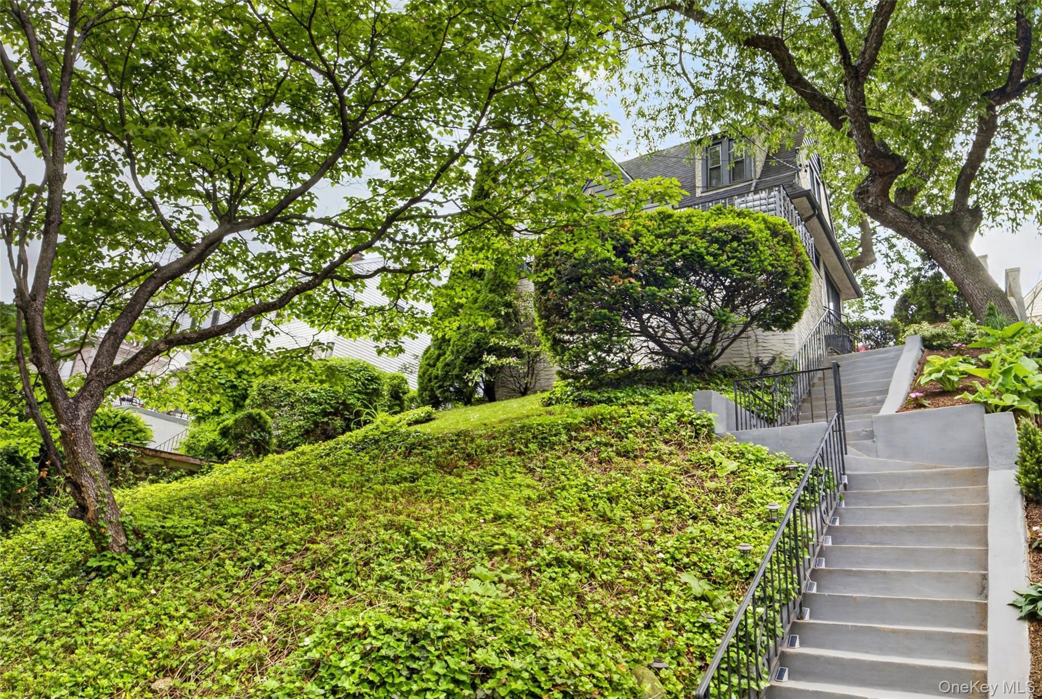 54 Midland Avenue Property Photo 3