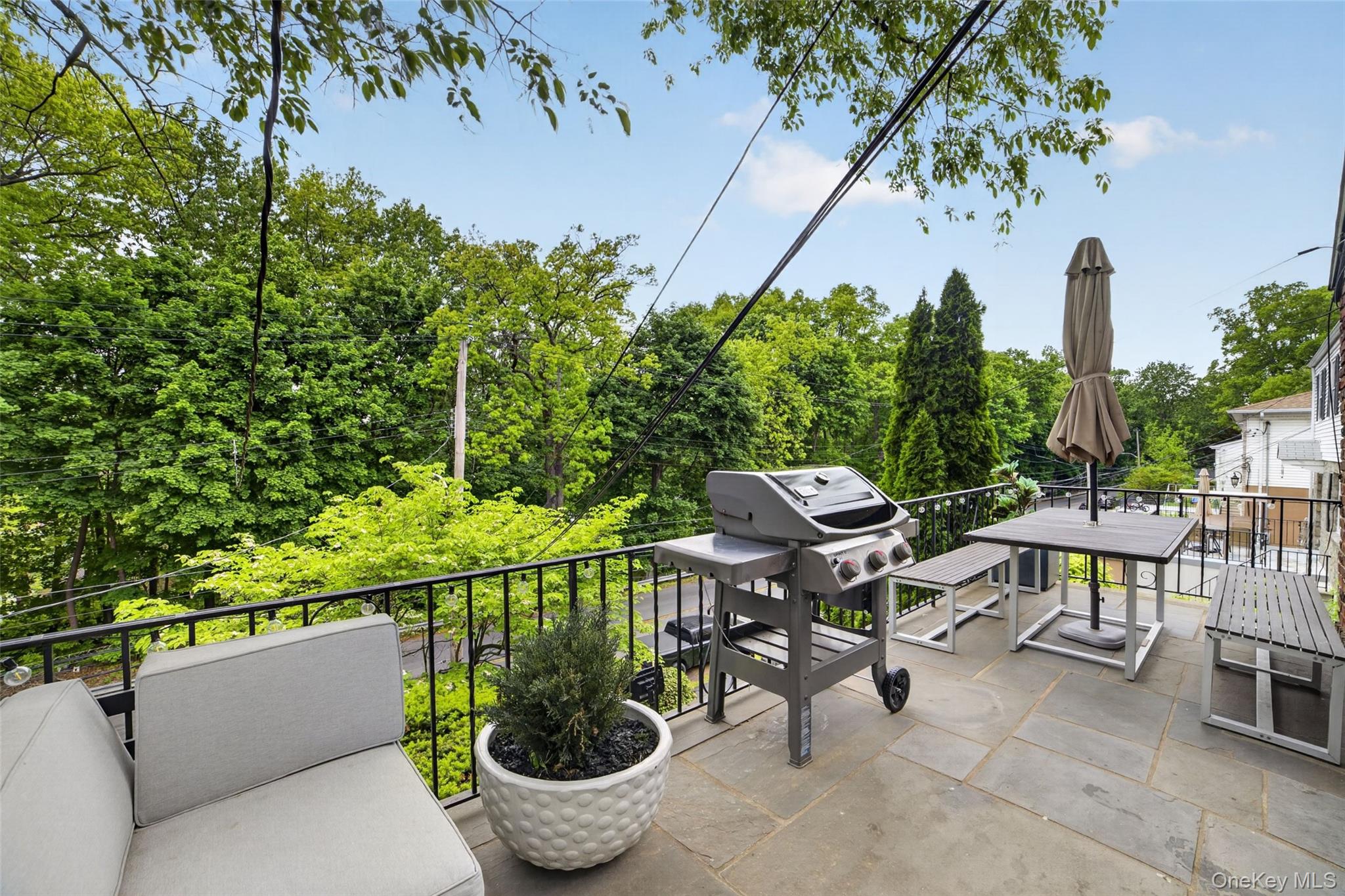 54 Midland Avenue Property Photo 6
