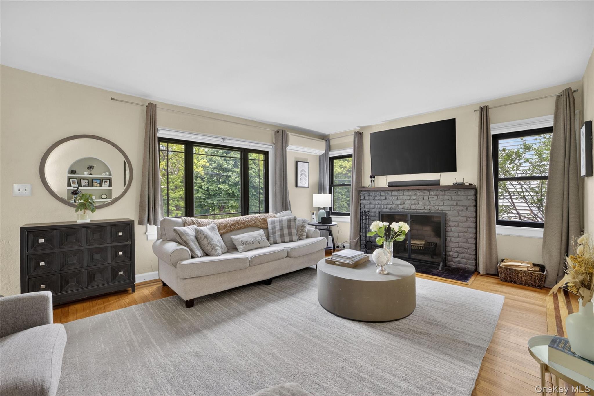 54 Midland Avenue Property Photo 10