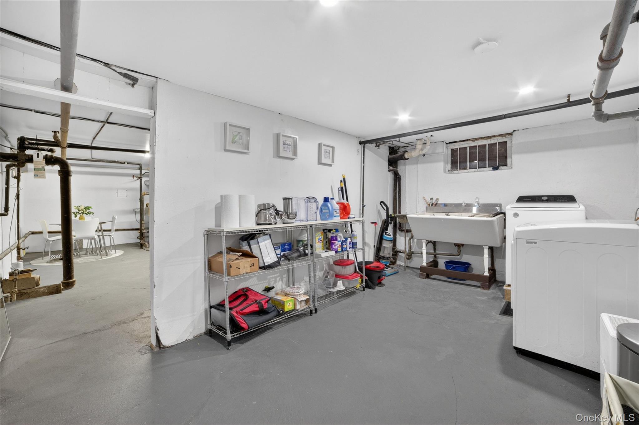 54 Midland Avenue Property Photo 27