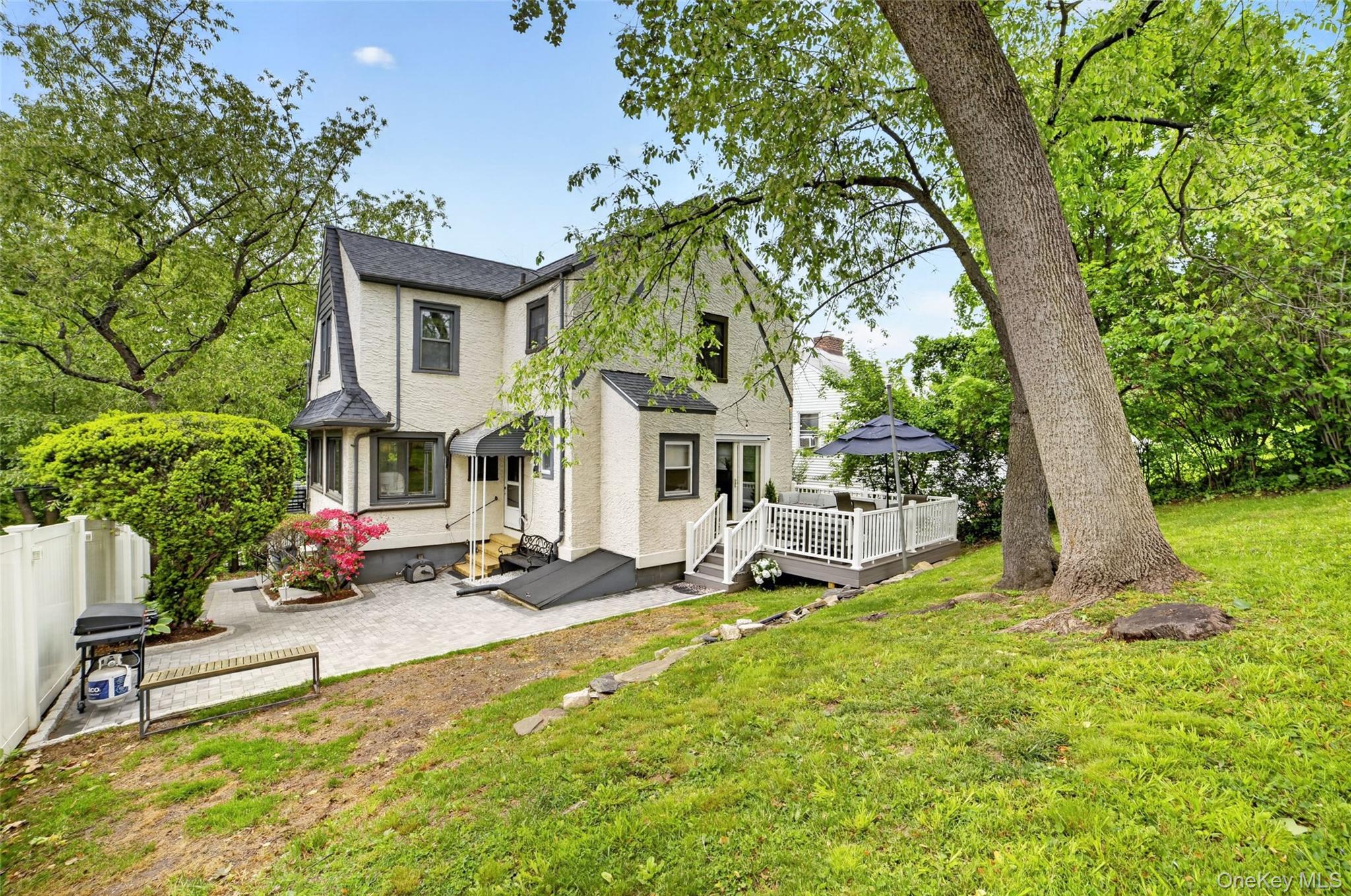 54 Midland Avenue Property Photo 29