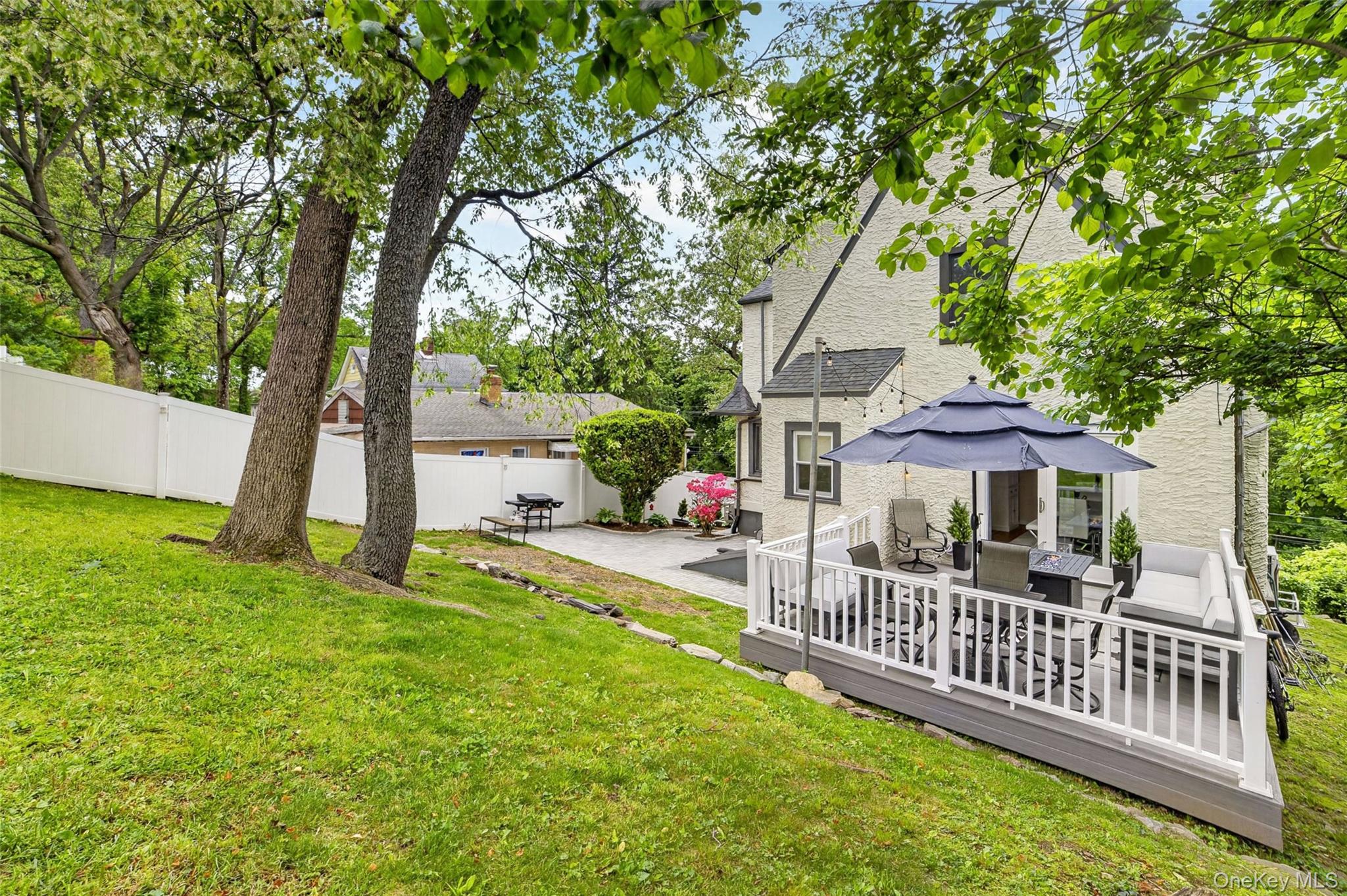 54 Midland Avenue Property Photo 30