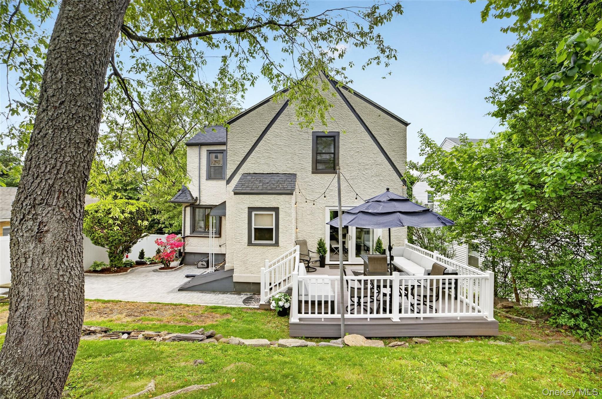 54 Midland Avenue Property Photo 31