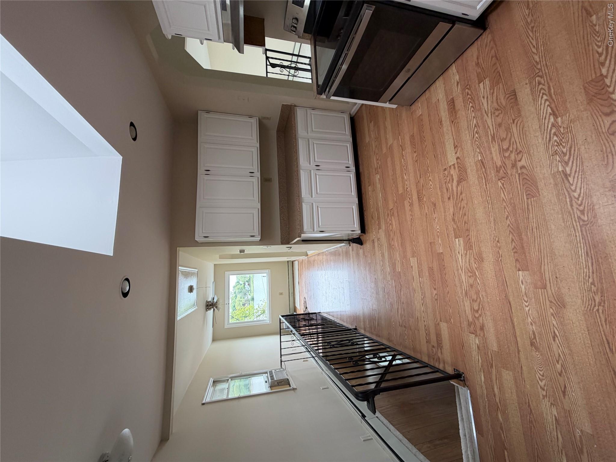 165 W Lakeshore Drive Property Photo 22