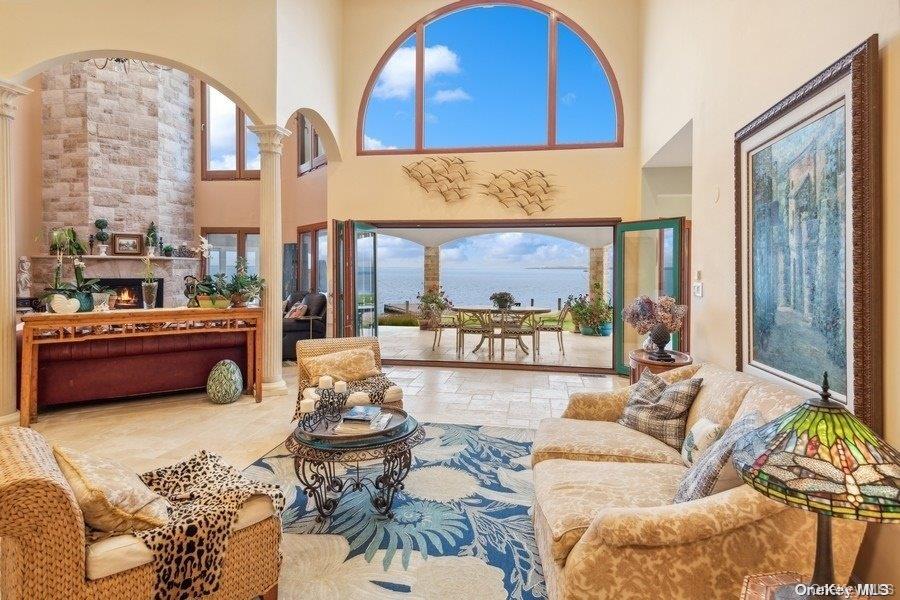 13 Seatuck Lane Property Photo 1
