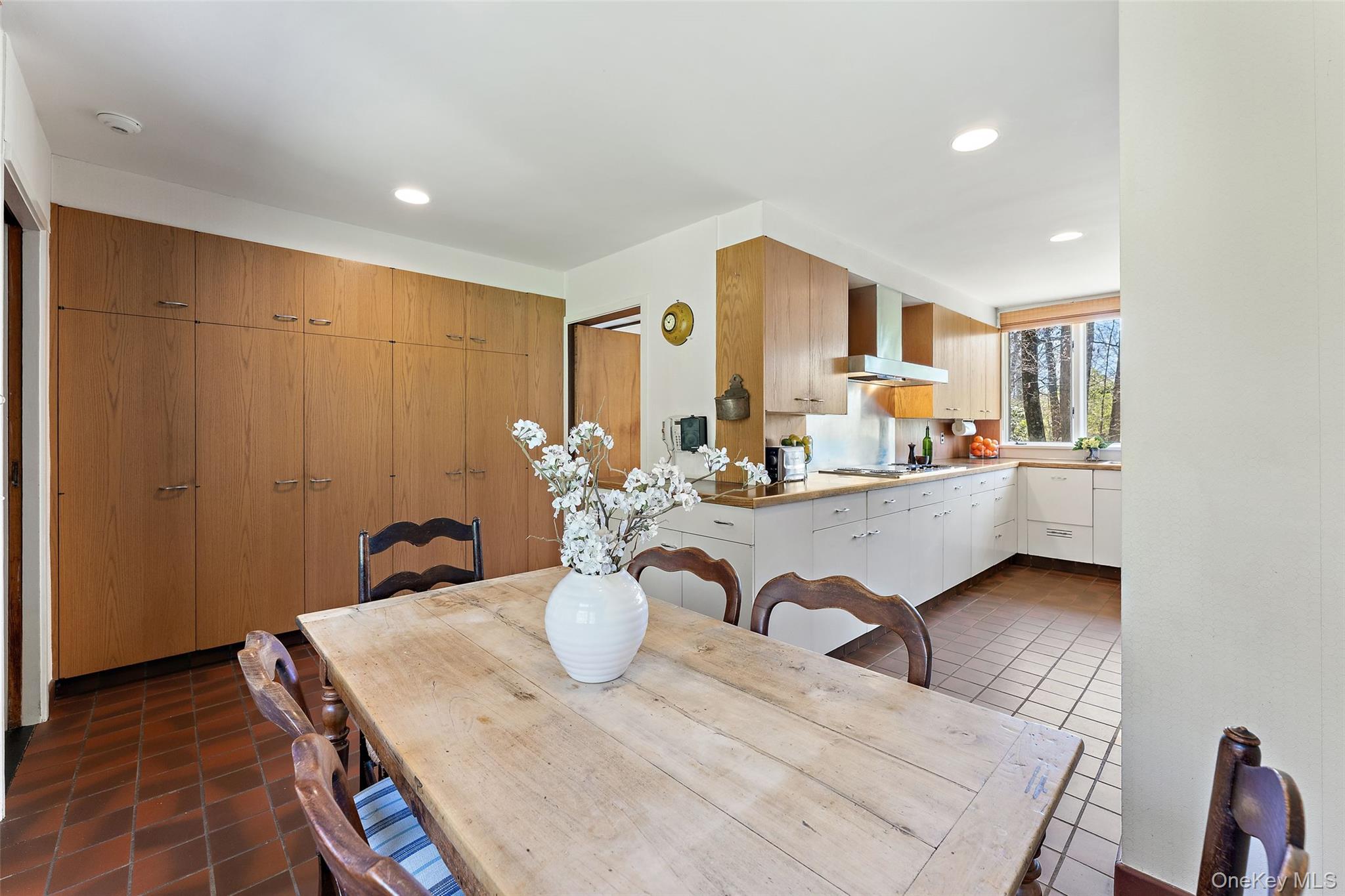 98 Cushman Road Property Photo 13