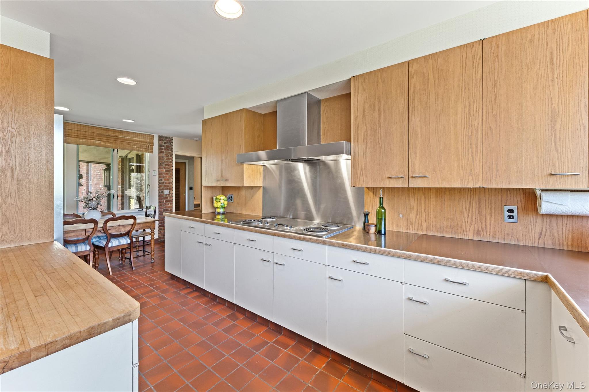 98 Cushman Road Property Photo 15