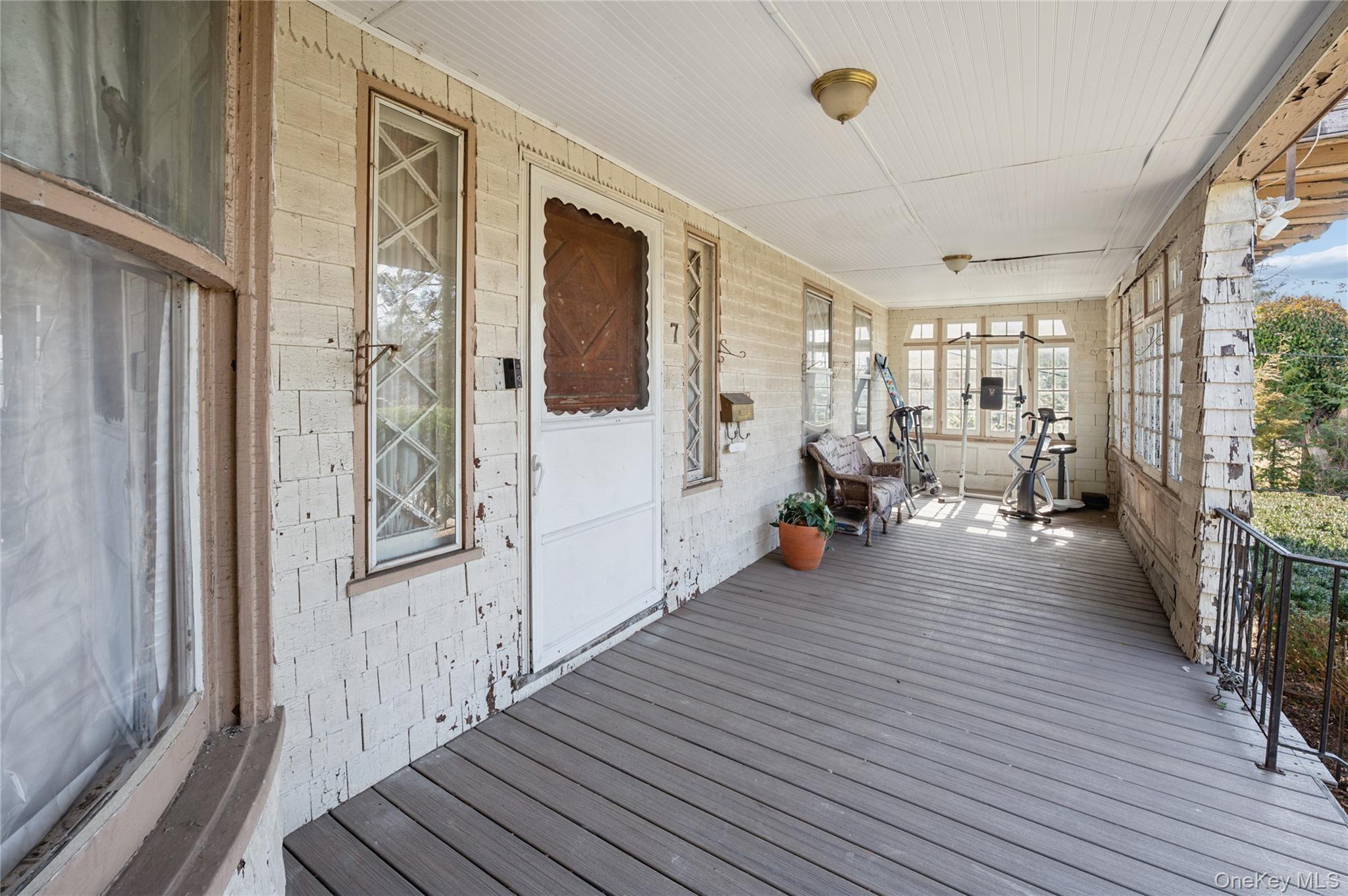 7 The Court Property Photo 3