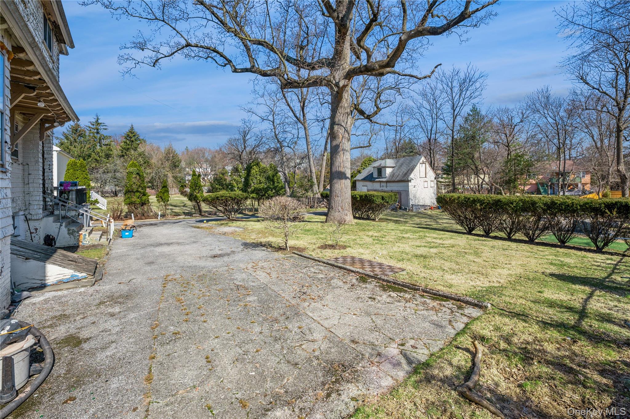 7 The Court Property Photo 32
