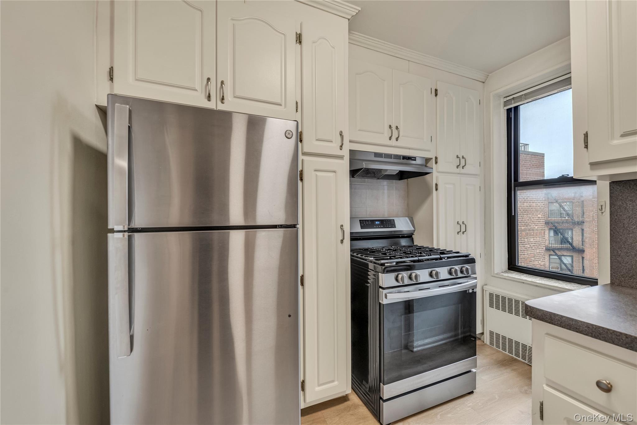 83-75 Woodhaven Boulevard 6u Property Photo 5