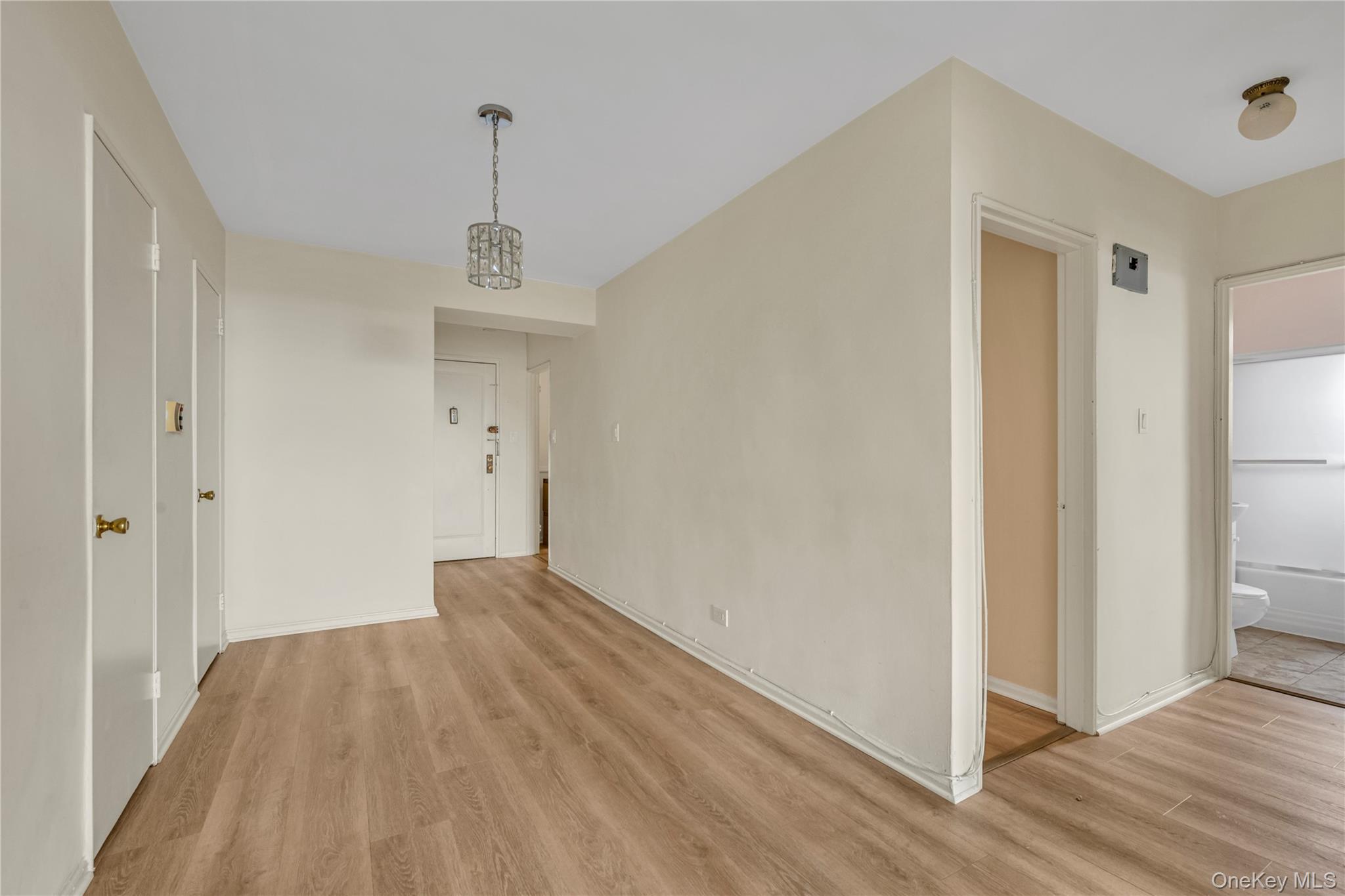 83-75 Woodhaven Boulevard 6u Property Photo 8