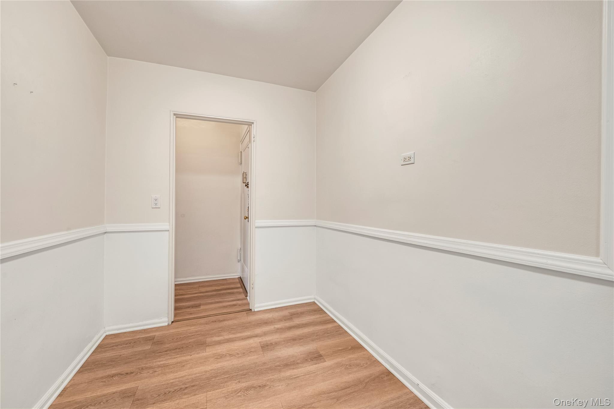 83-75 Woodhaven Boulevard 6u Property Photo 10