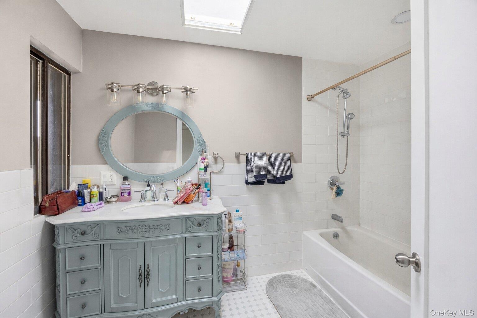 63 Acorn Ponds Drive Property Photo 13