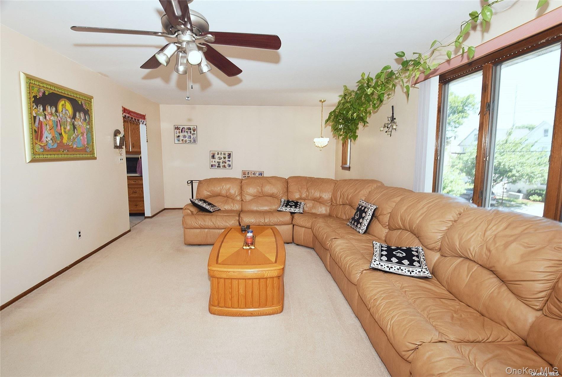 305 S 10th Street Property Photo 8