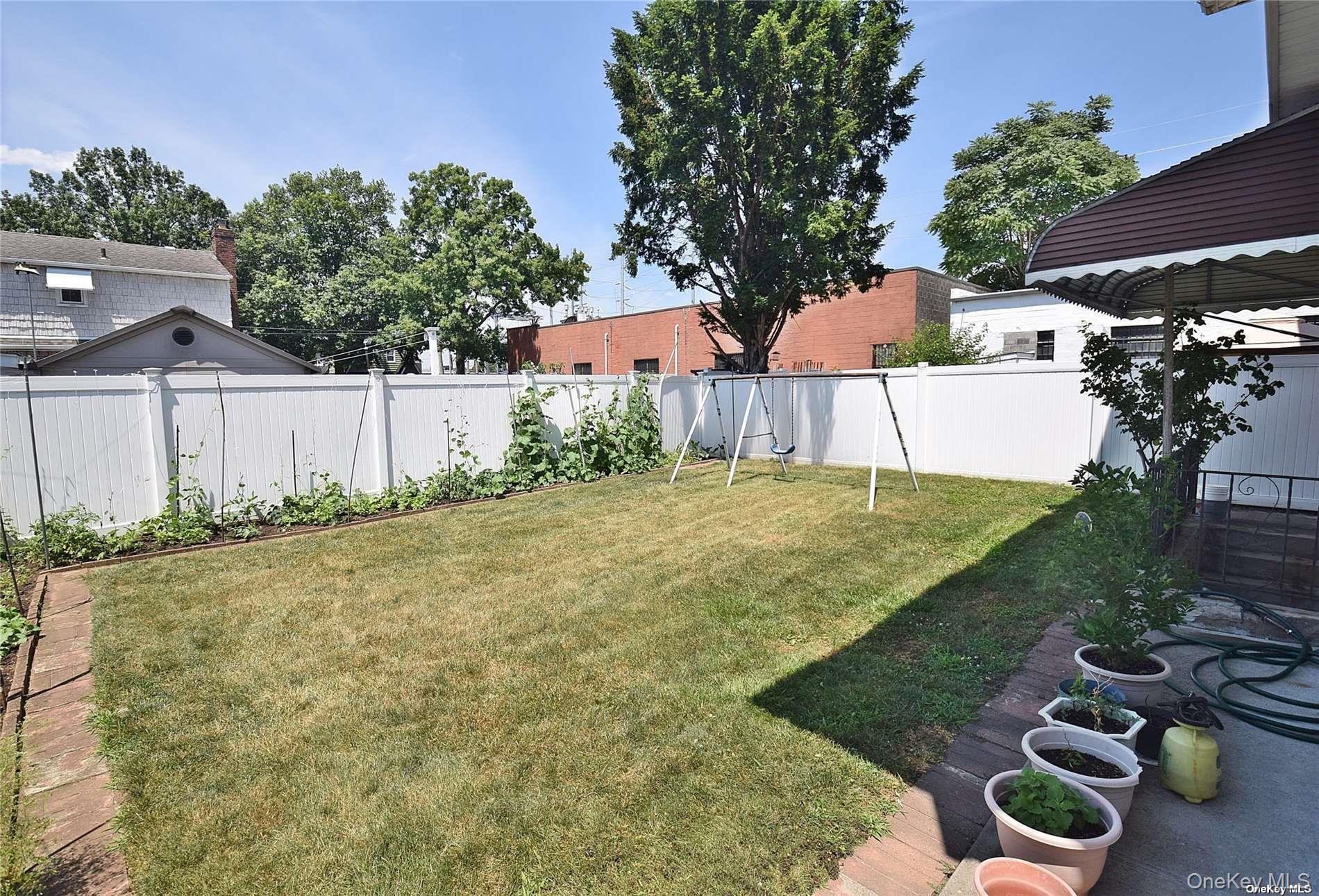 305 S 10th Street Property Photo 19