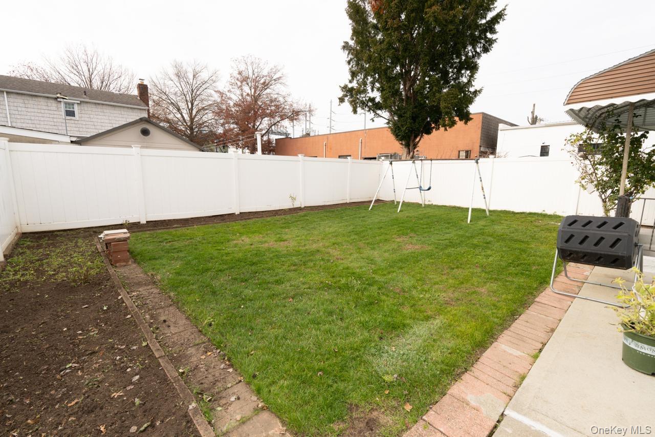 305 S 10th Street Property Photo 28