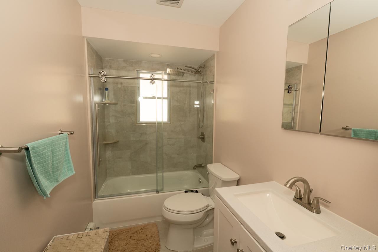 305 S 10th Street Property Photo 31