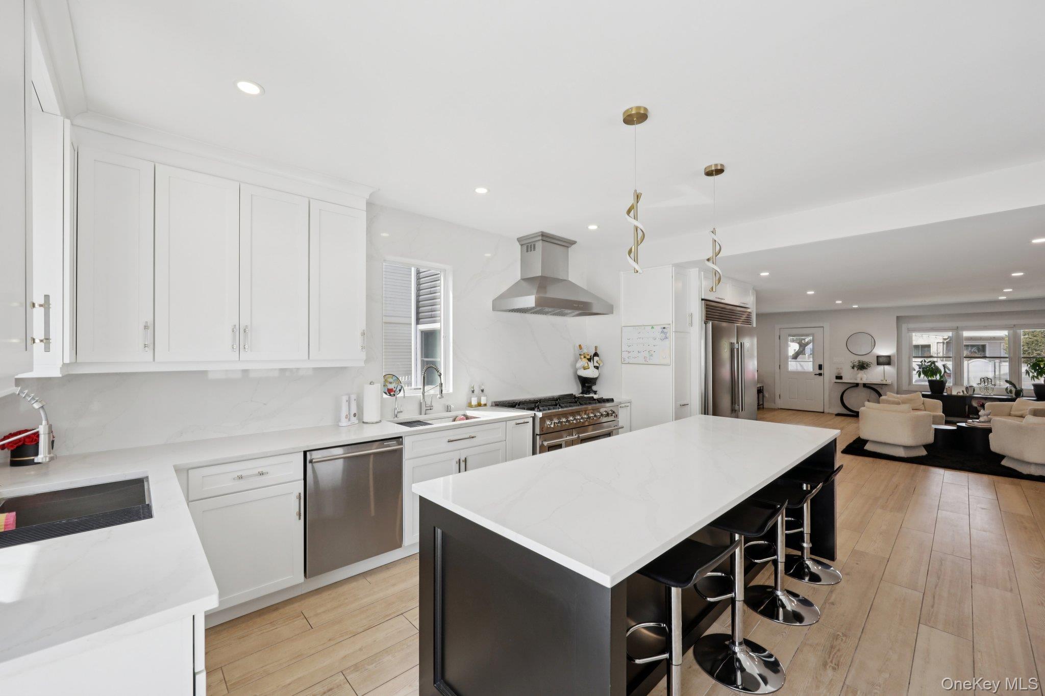 1361 Kew Avenue Property Photo 8