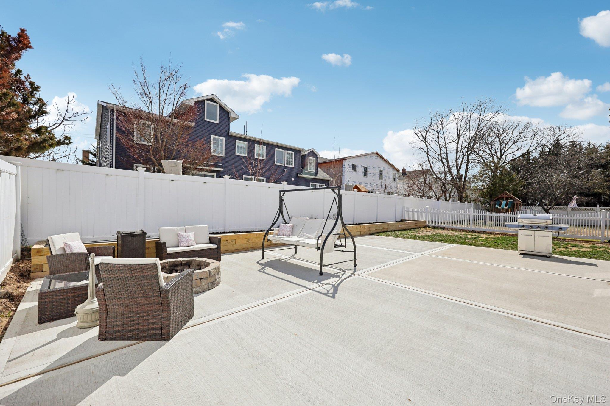 1361 Kew Avenue Property Photo 19