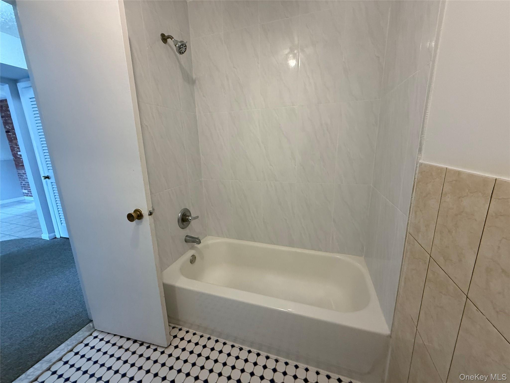 26 Cooper Road 811 Property Photo 15