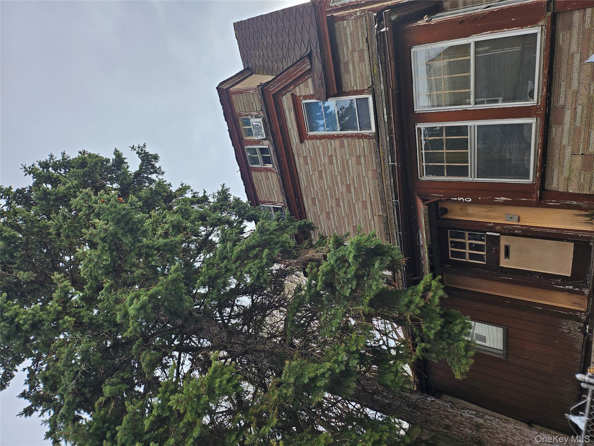 130 134 136 Oliver Avenue Property Photo 1