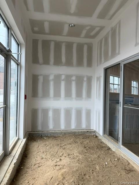 227 4th Avenue Property Photo 11