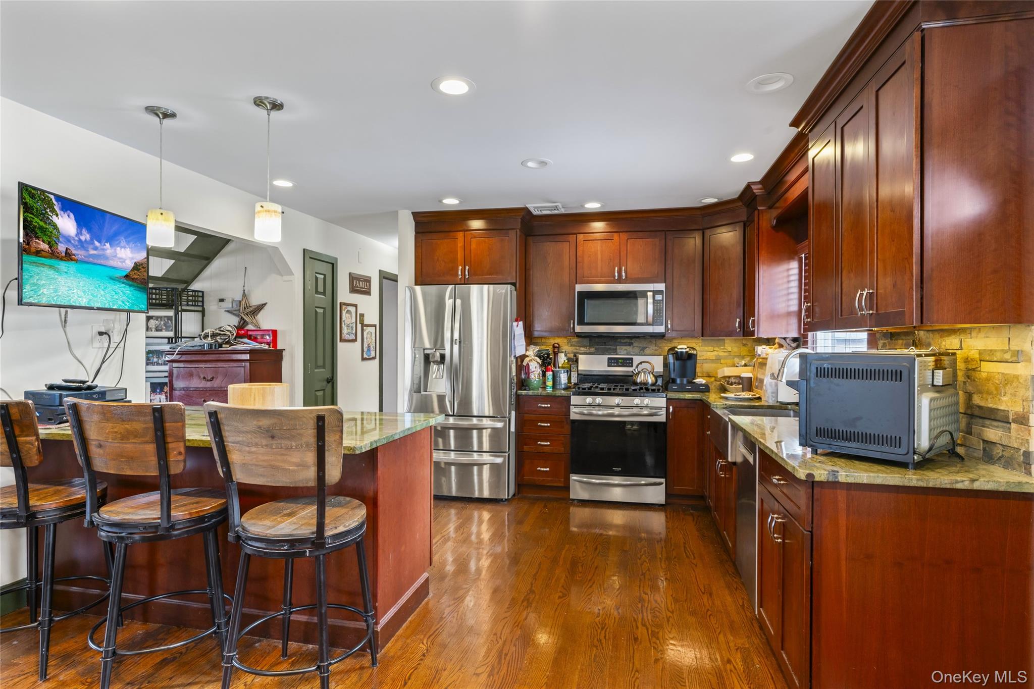 2 Burnett Avenue Property Photo 13