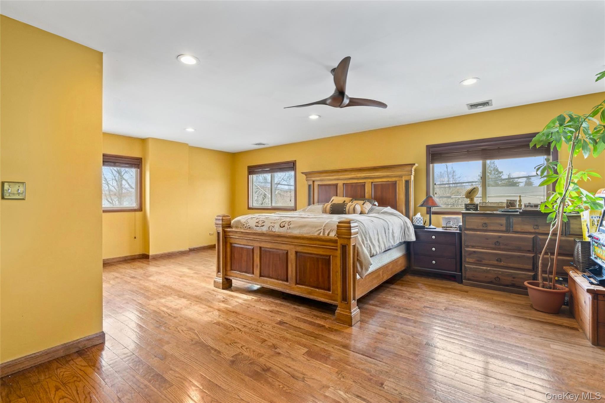 2 Burnett Avenue Property Photo 25