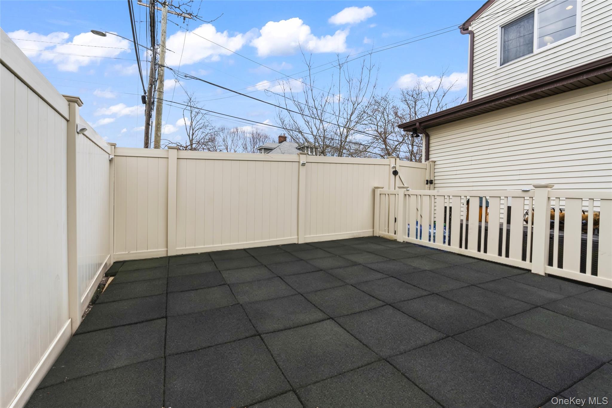 2 Burnett Avenue Property Photo 32