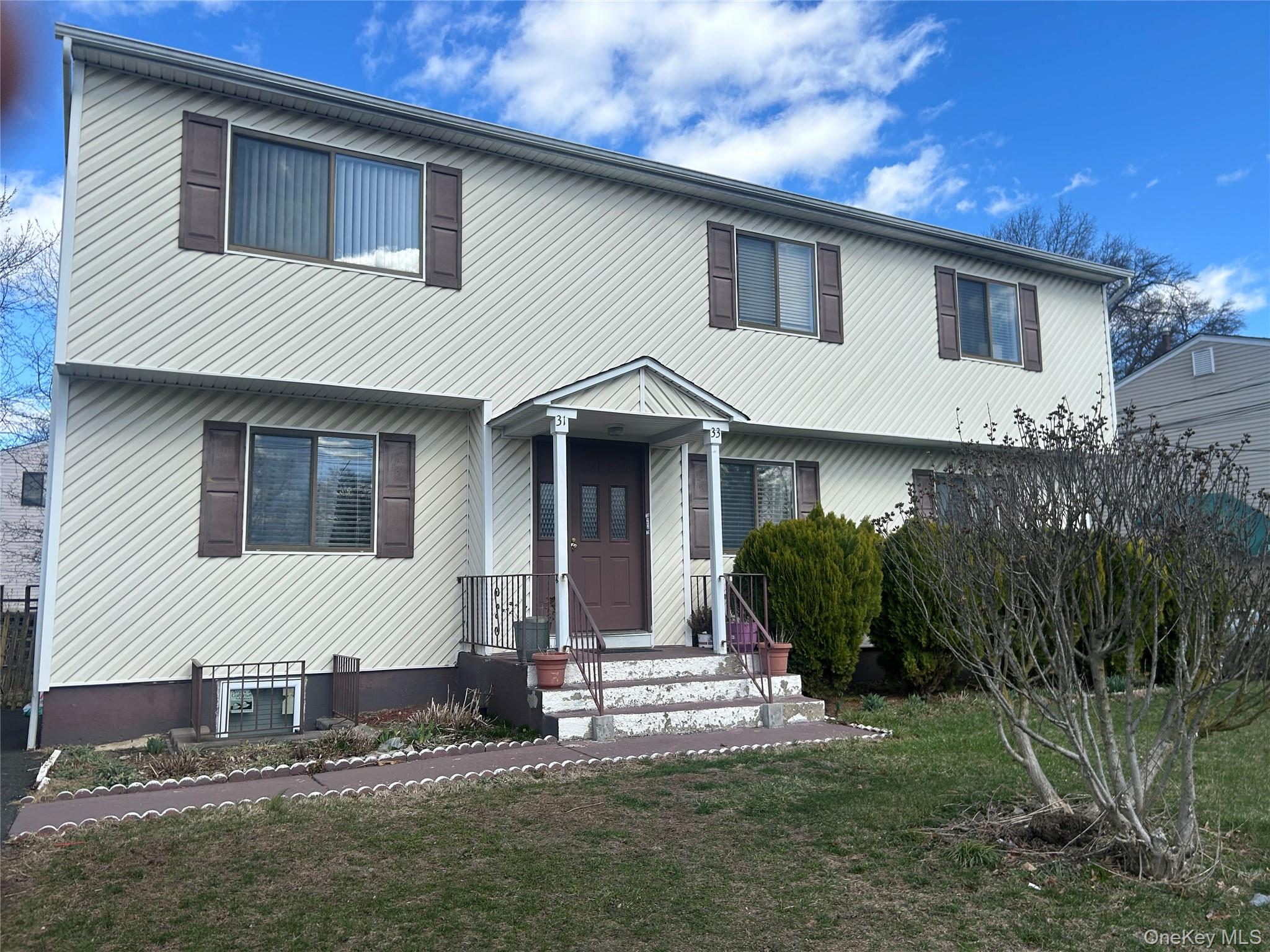 31-33 Gerow Avenue Property Photo 1