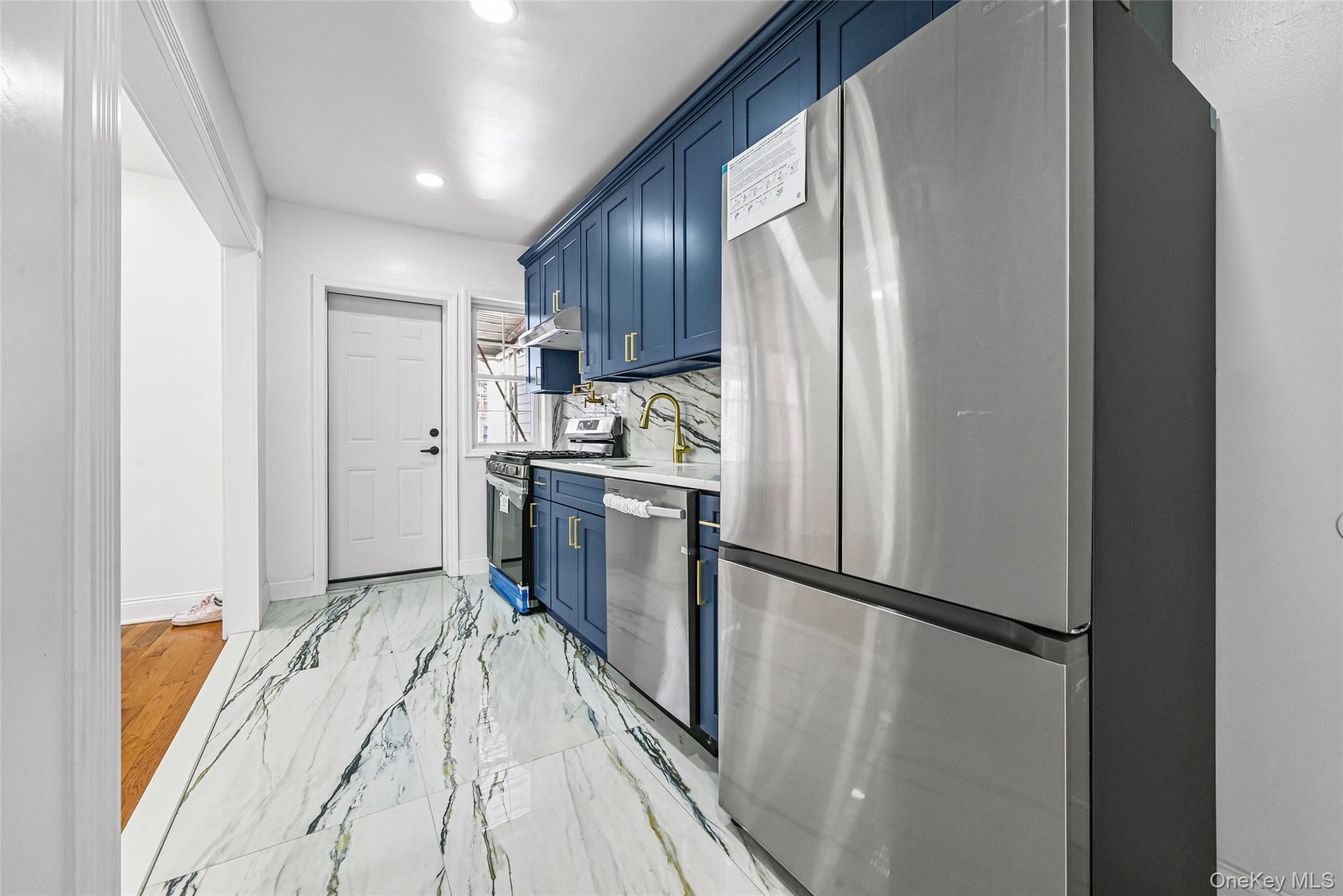 2716 99th Street Property Photo 5