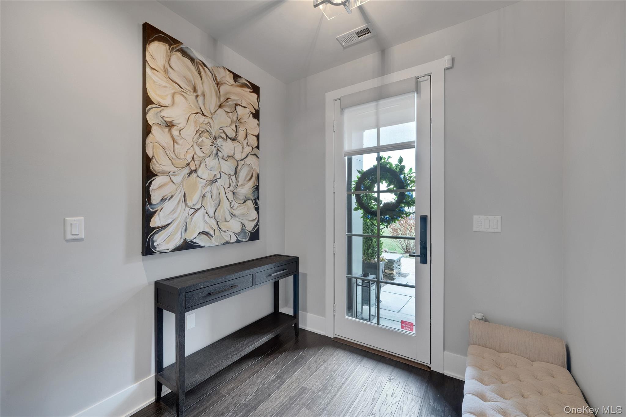203 Palisades Boulevard Property Photo 3