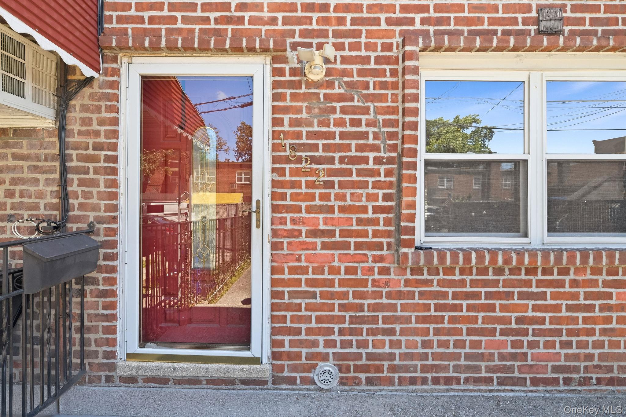 1822 Delancey Place Property Photo 3