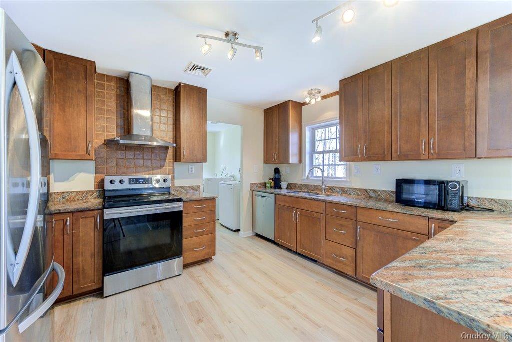 237 S Ohioville Road Property Photo 13