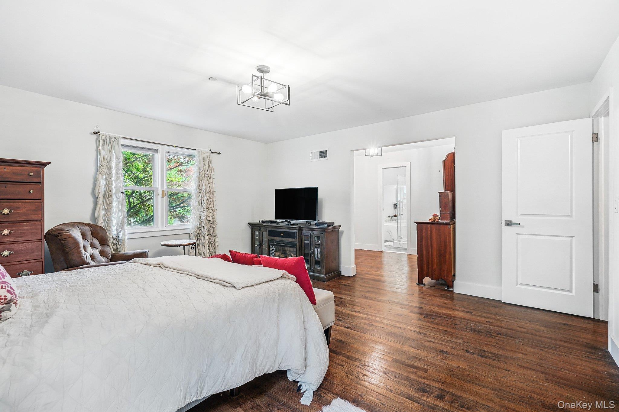 45 Rugby Road Property Photo 17