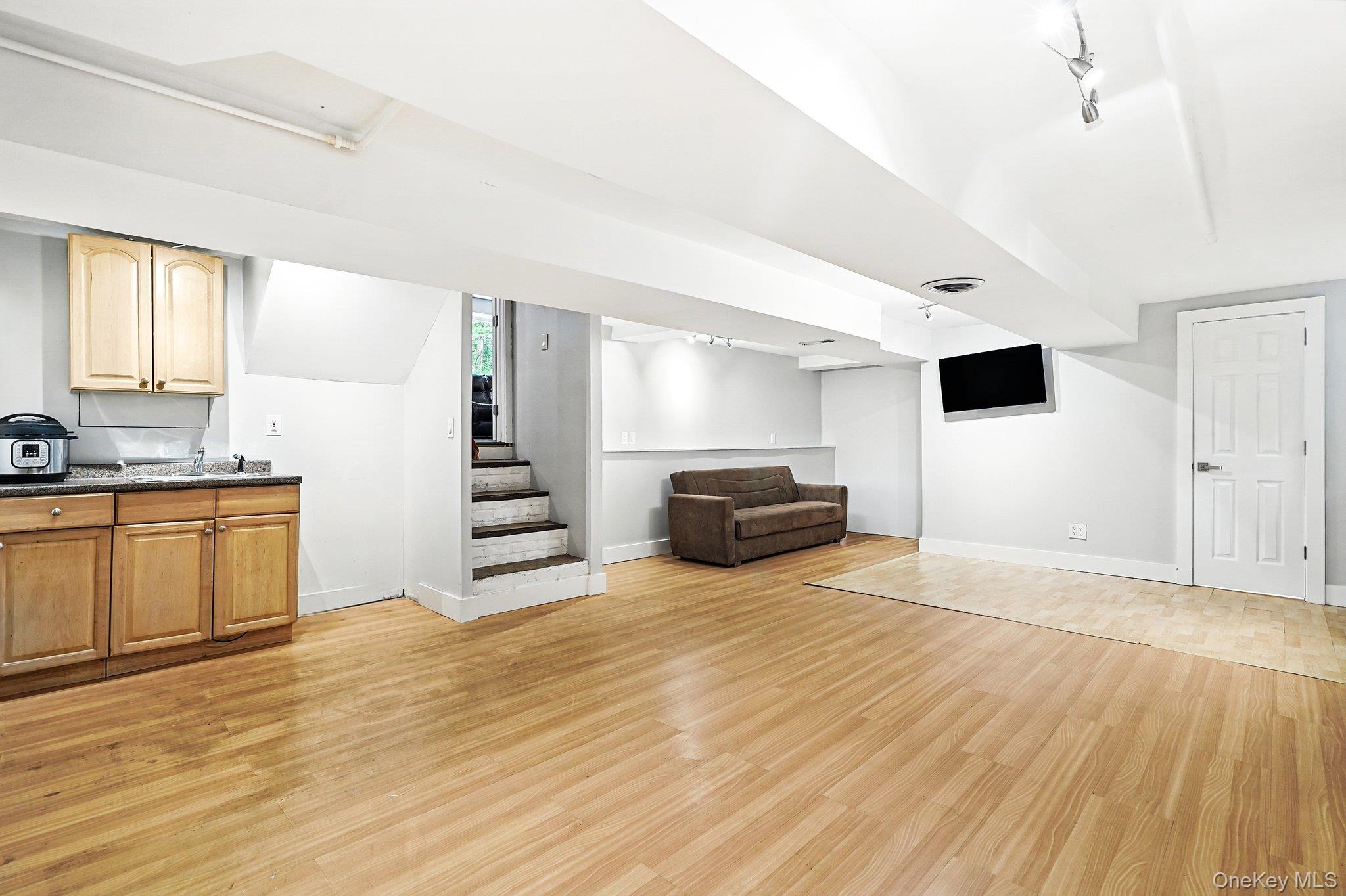 45 Rugby Road Property Photo 23