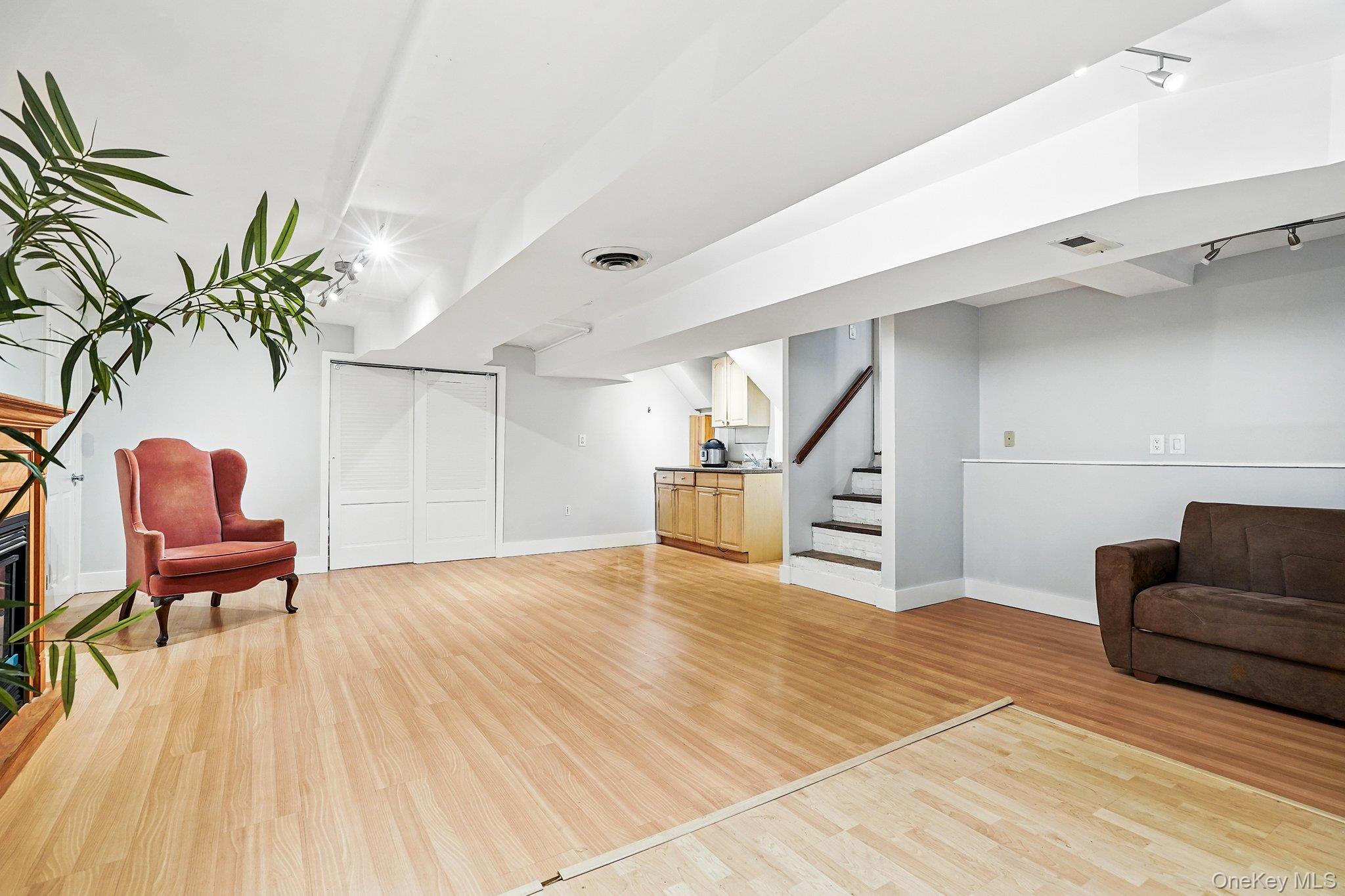45 Rugby Road Property Photo 25