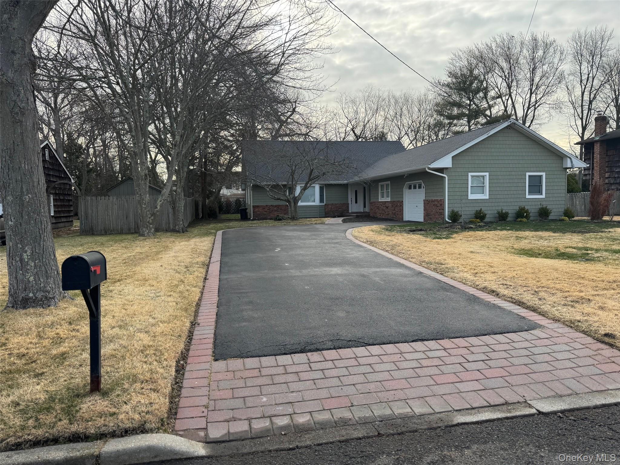 43 W Shore Road Property Photo 1