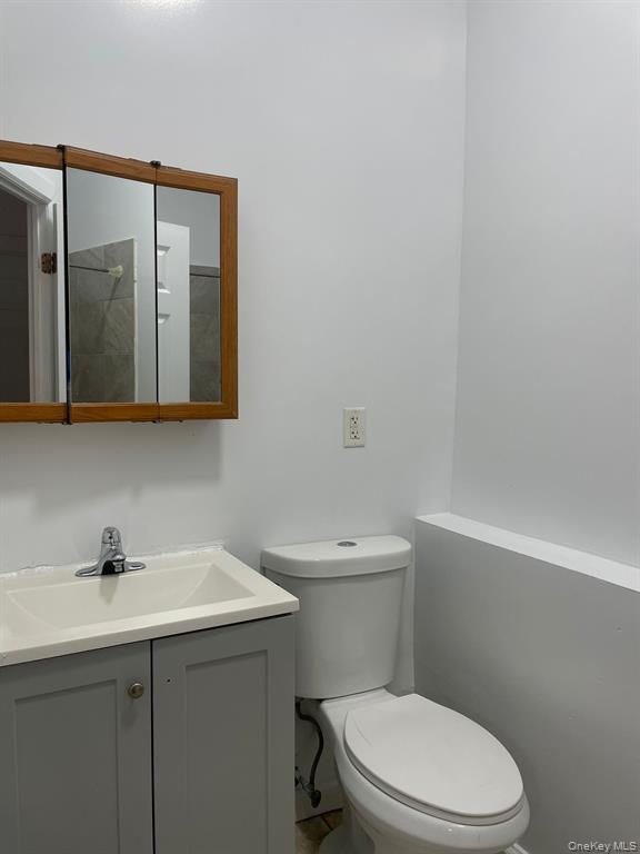 782 Cauldwell Avenue Property Photo 8
