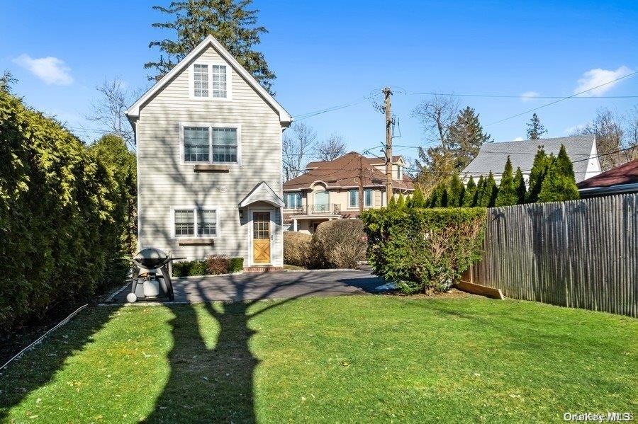 6 Morris Lane Property Photo 21