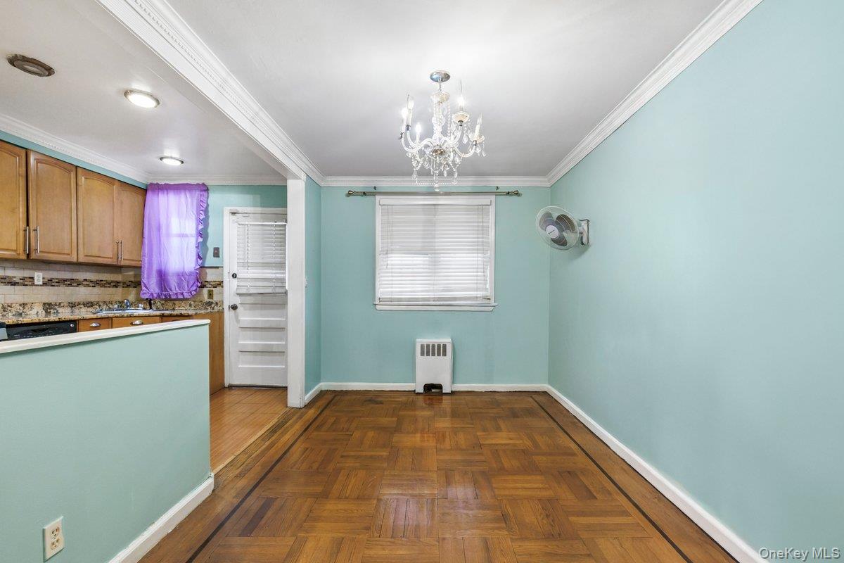 3241 Colden Avenue Property Photo 7