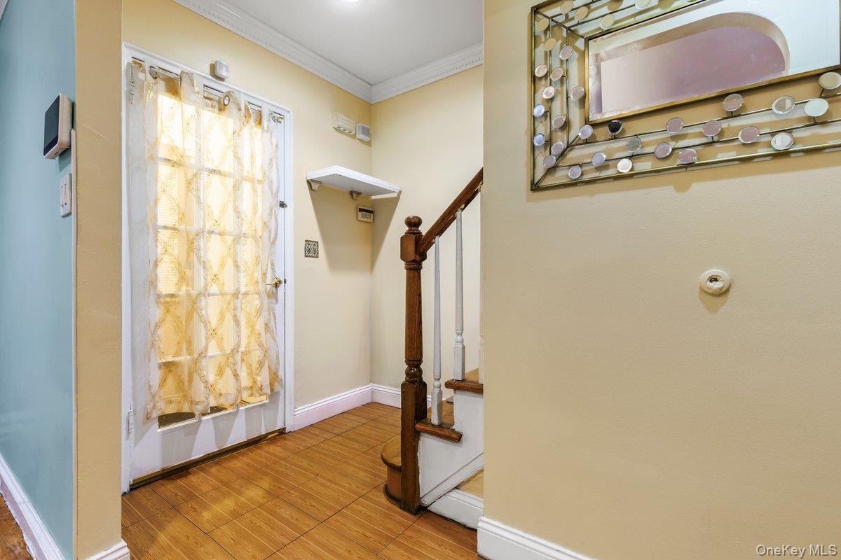 3241 Colden Avenue Property Photo 10