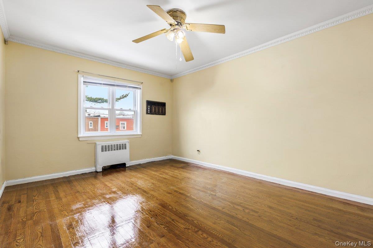3241 Colden Avenue Property Photo 11