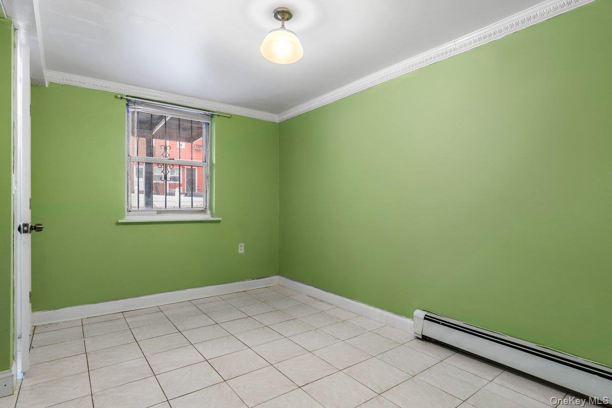 3241 Colden Avenue Property Photo 17