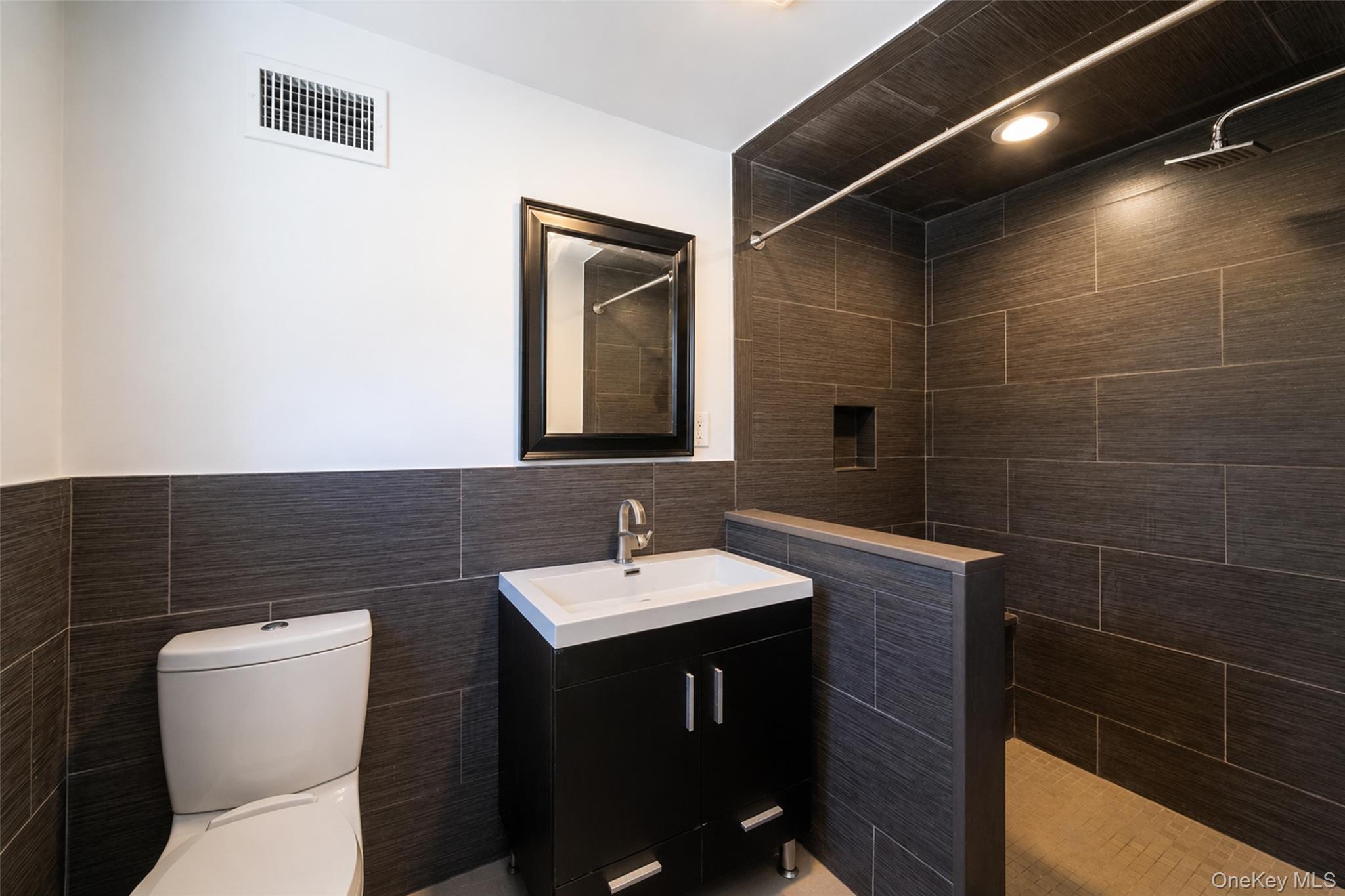9 Primrose Avenue Property Photo 28
